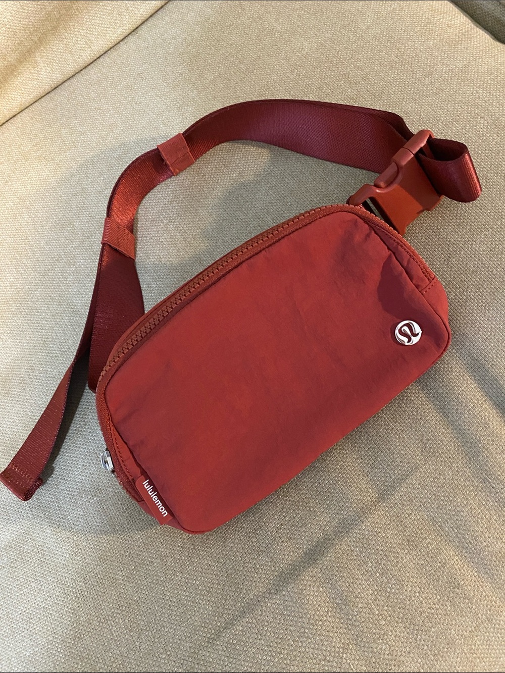 lululemon athletica fall maroon belt bag